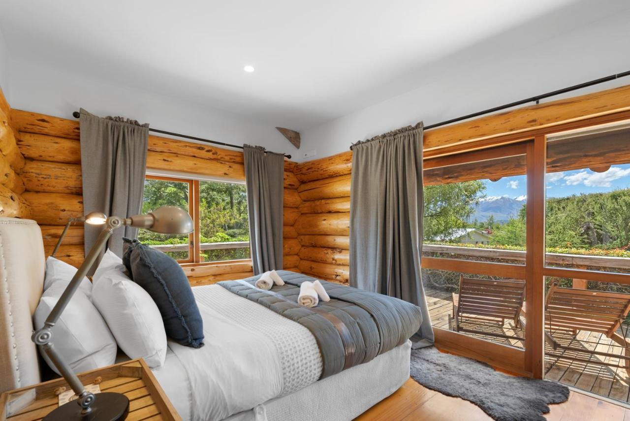 The Log House Villa Wanaka Bagian luar foto